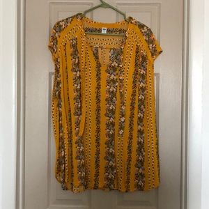 Floral cap sleeve shirt